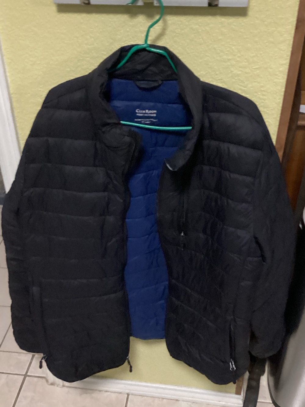 Club Room Black Quilted Puffer Jacket with Blue Lining